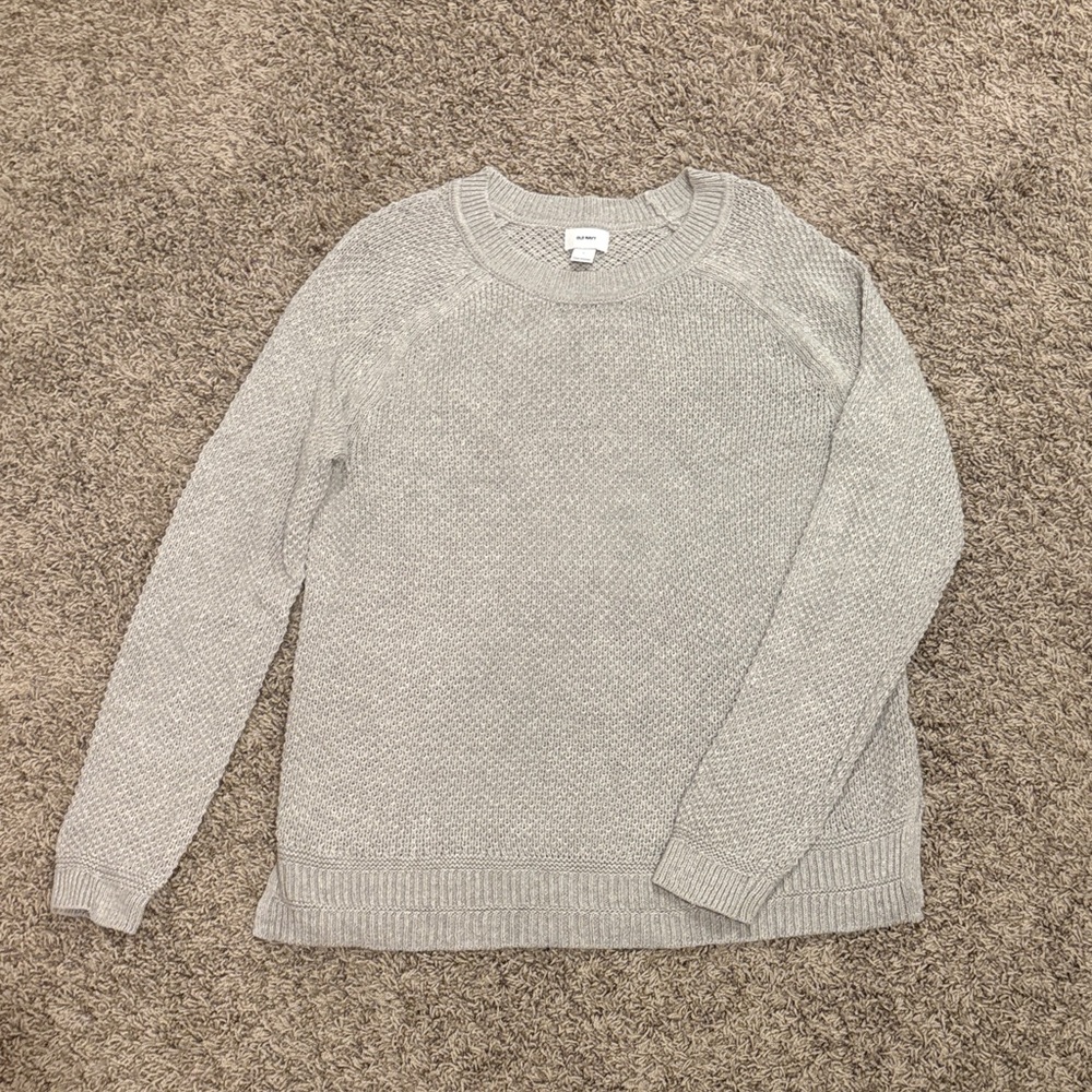 Old Navy Women's Light Gray Crewneck Sweater